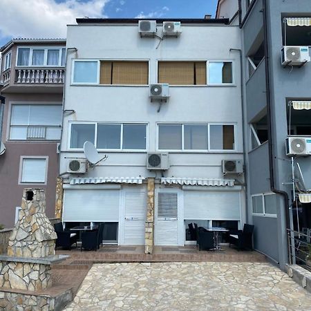 Apartments Michael&Petra , Omisalj, Insel Krk, Kroatien Exterior foto